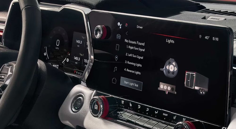 Close-up of the trailering display on the infotainment screen of a 2025 GMC Canyon. 