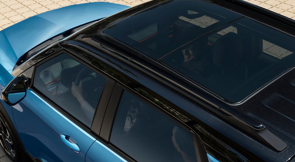 Moon roof on a blue 2026 Chevy Trailblazer