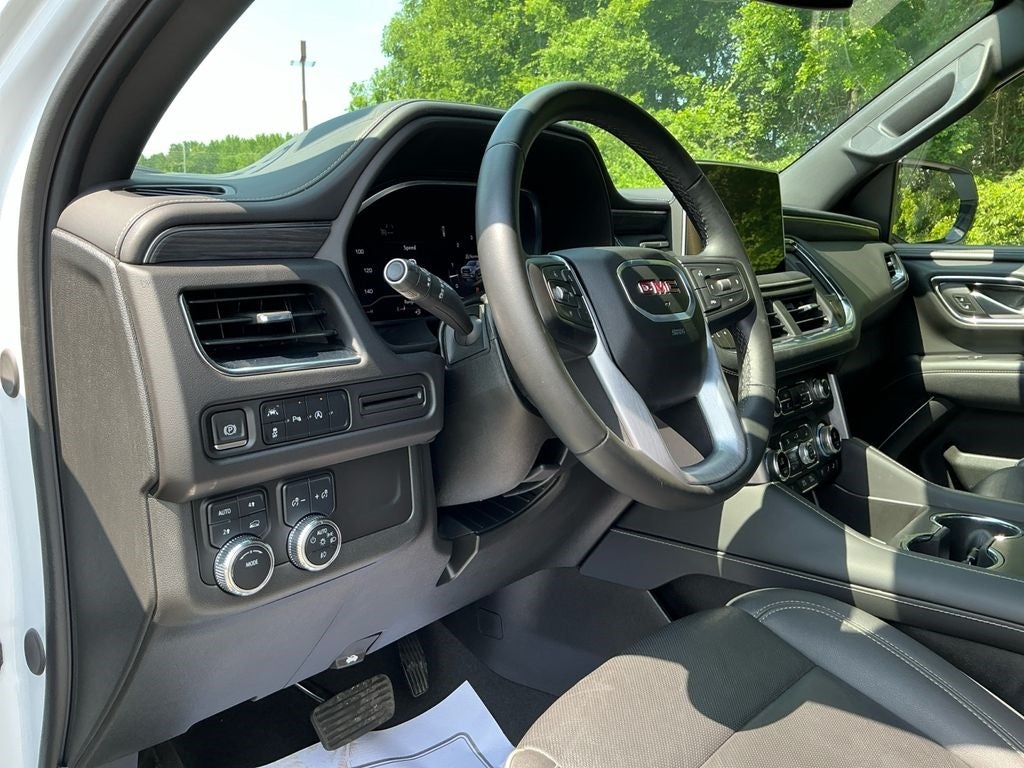 2024 GMC Yukon XL SLT