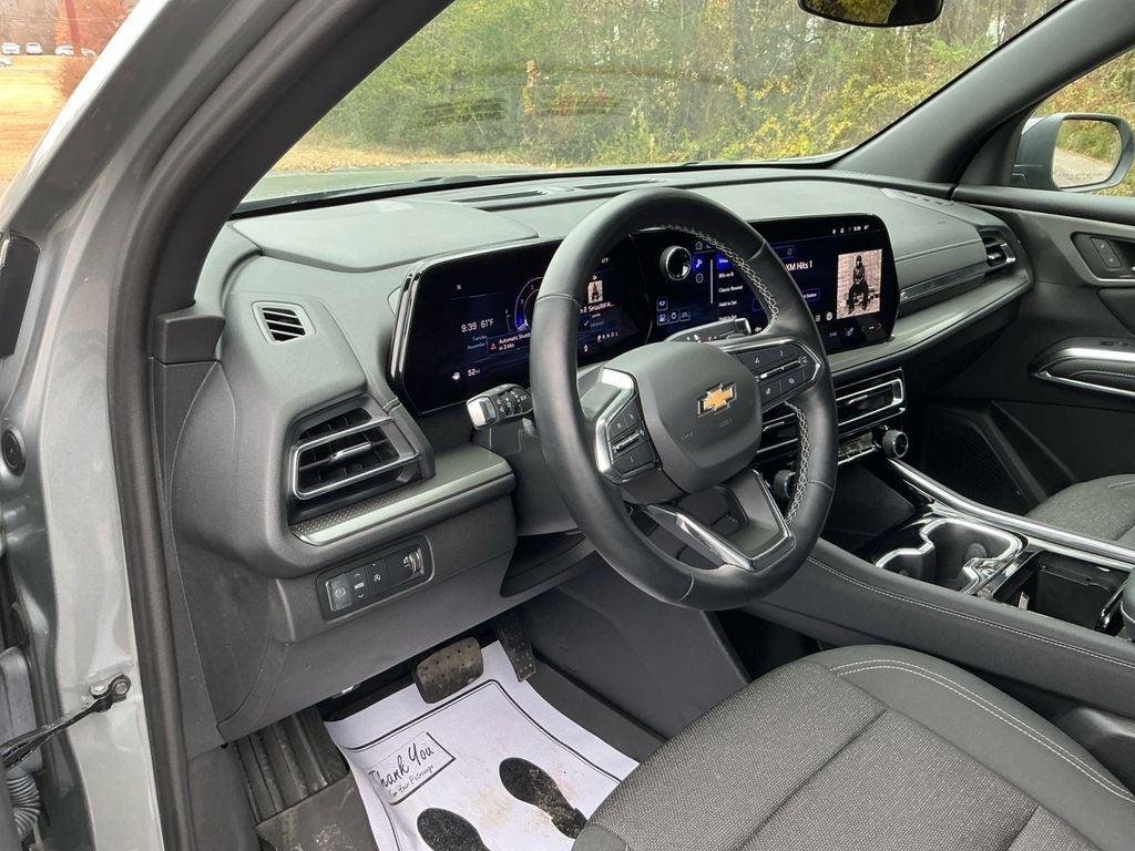 2024 Chevrolet Traverse LS