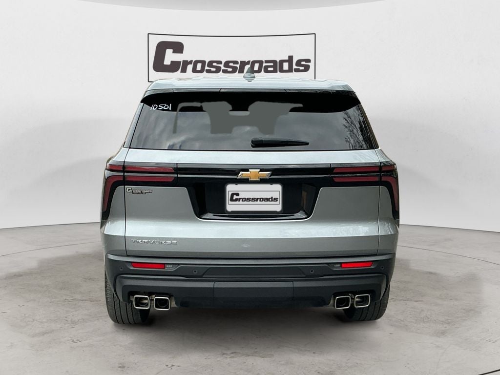2024 Chevrolet Traverse LS