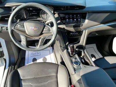 2023 Cadillac XT5 Sport