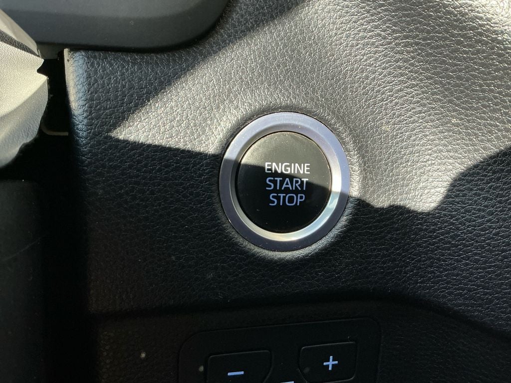 2024 Toyota Tundra 4WD SR5