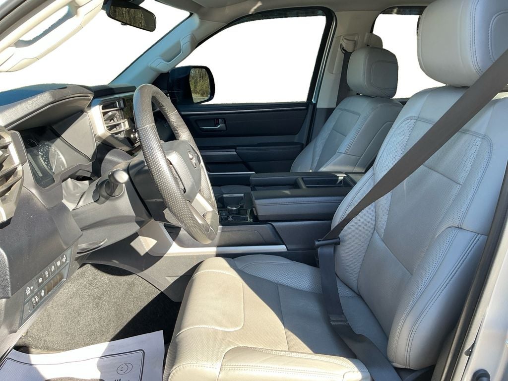 2024 Toyota Tundra 4WD SR5