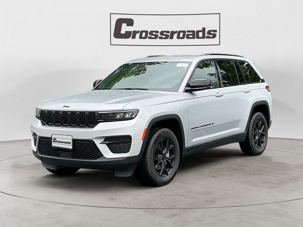 2025 Jeep Grand Cherokee Altitude 4x4's photo