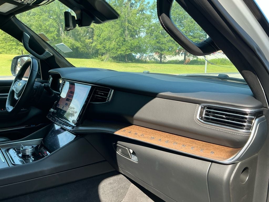 2023 Jeep Grand Wagoneer Series II