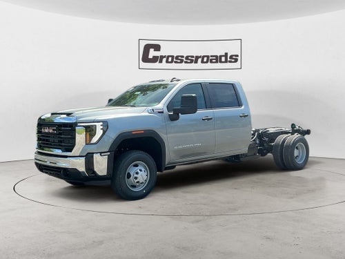 2026 GMC Sierra 3500 HD Chassis Cab Pro