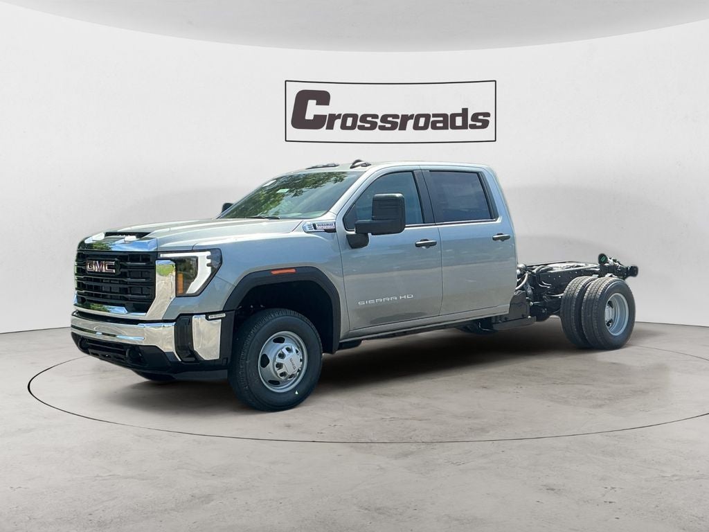2026 GMC Sierra 3500 HD Chassis Cab Pro
