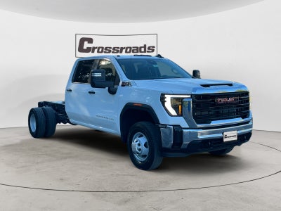 2026 GMC Sierra 3500 HD Chassis Cab Pro