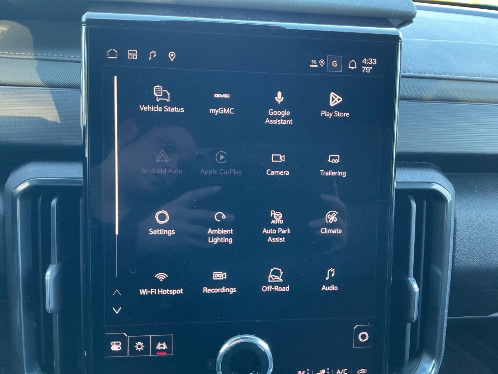2027 GMC Acadia AT4