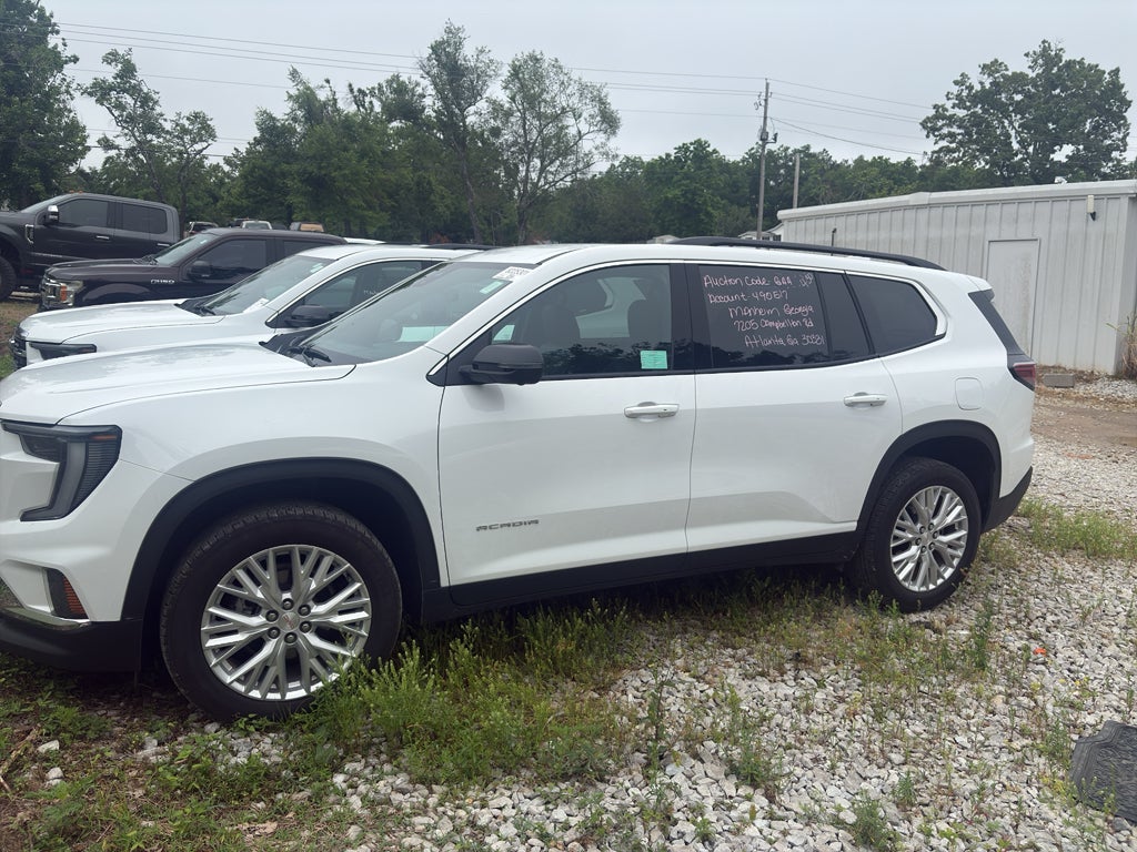 2026 GMC Acadia Elevation FWD's photo