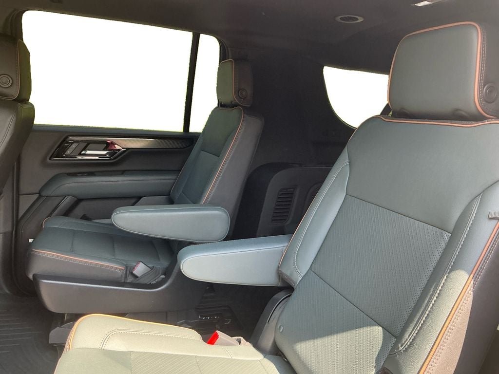 2025 GMC Yukon XL AT4