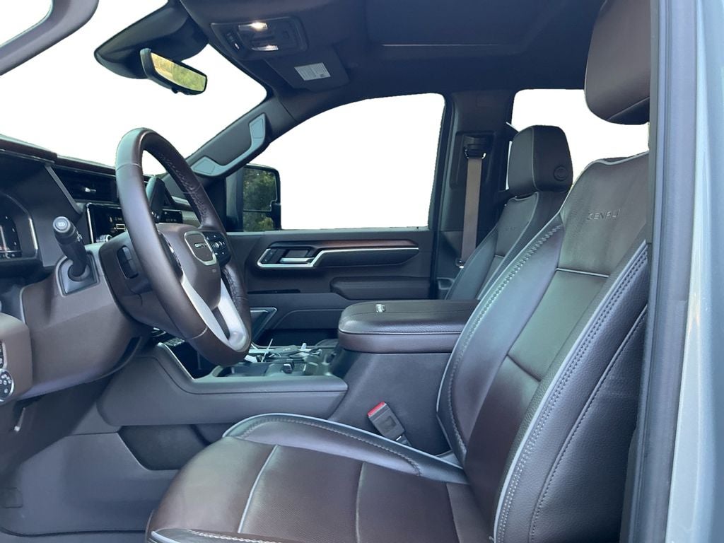 2025 GMC Sierra 2500 HD Denali