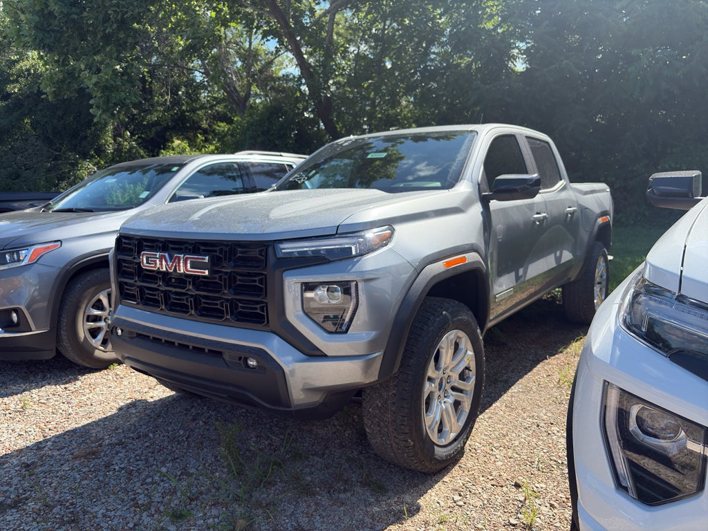 2026 GMC Canyon 4WD Elevation Crew Cab Short Box's photo