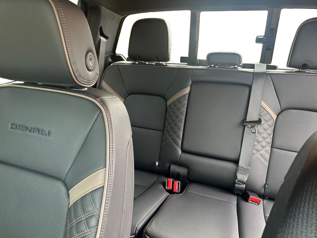 2024 GMC Canyon Denali