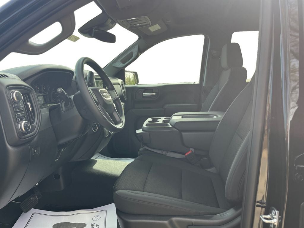 2025 GMC Sierra 1500 Pro