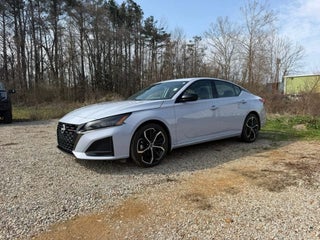 2025 Nissan Altima SR