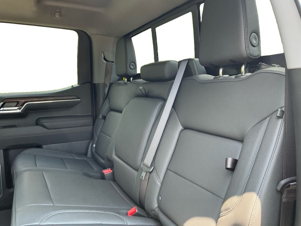 2026 GMC Sierra 1500 SLT - Photo 13