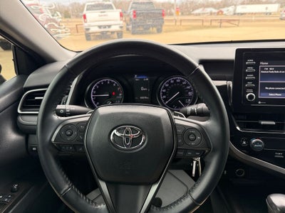 2022 Toyota Camry SE