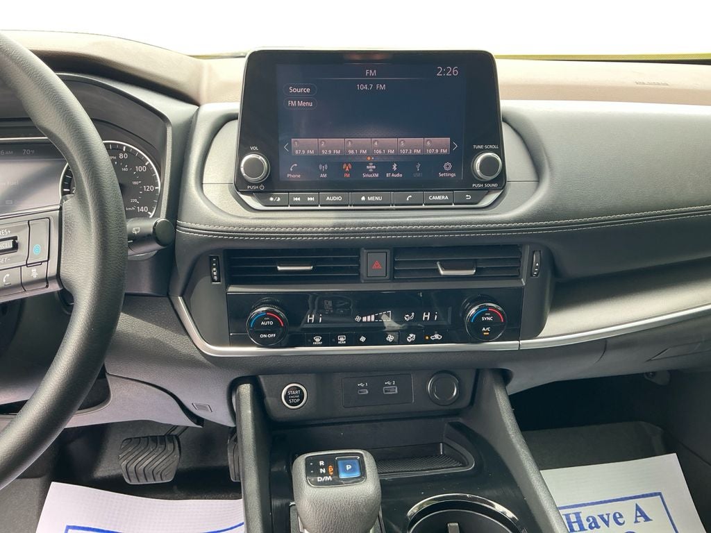 2022 Nissan Rogue SV