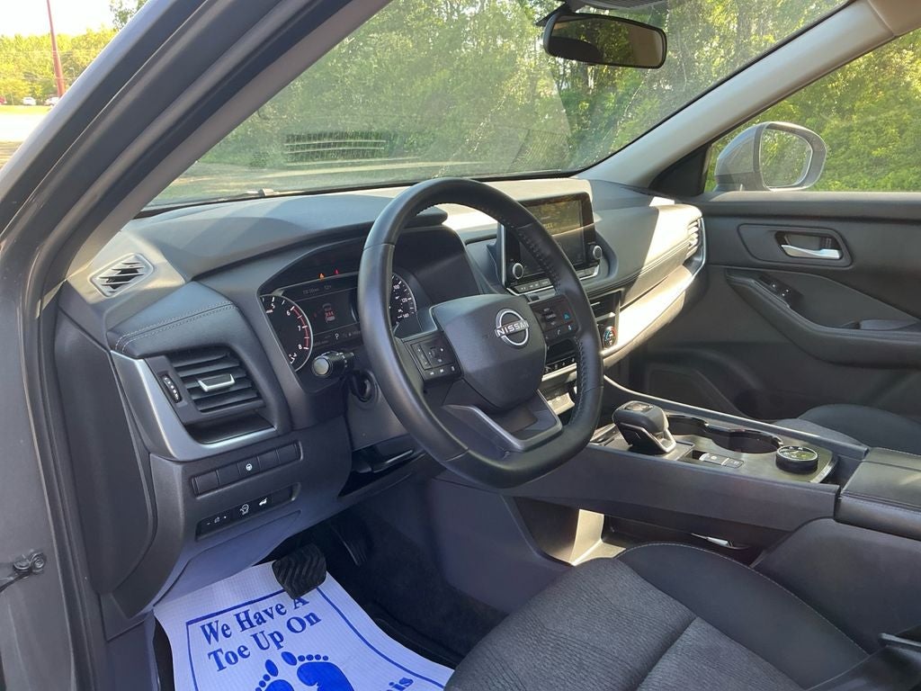 2025 Nissan Rogue SV