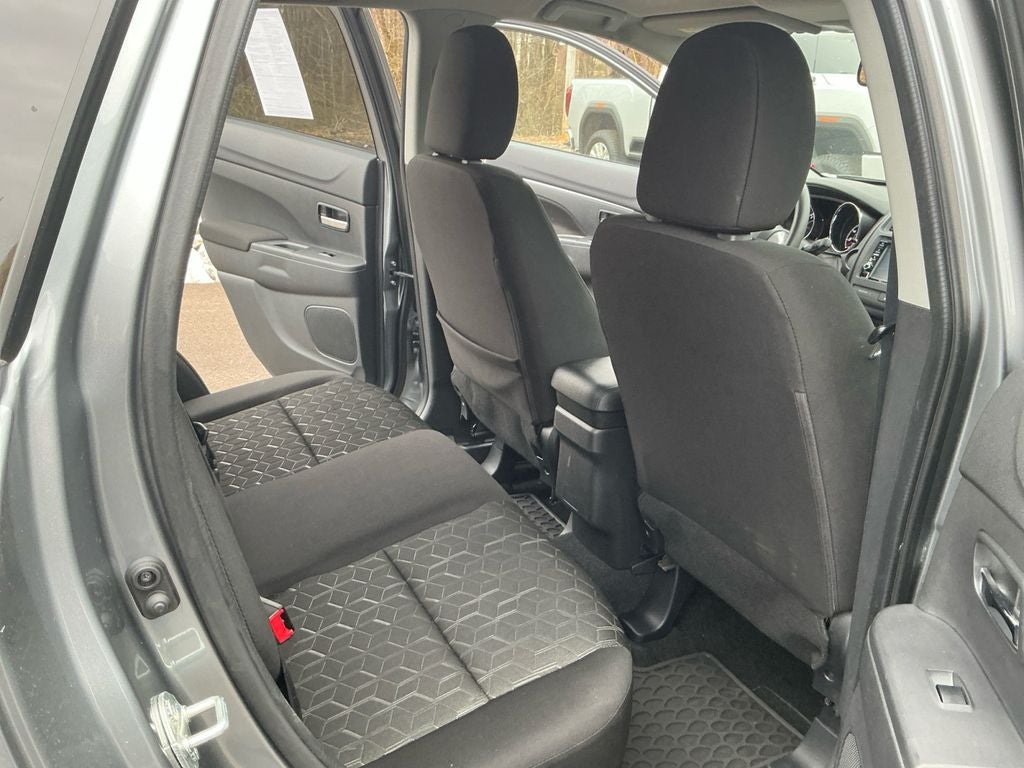 2024 Mitsubishi Outlander Sport S